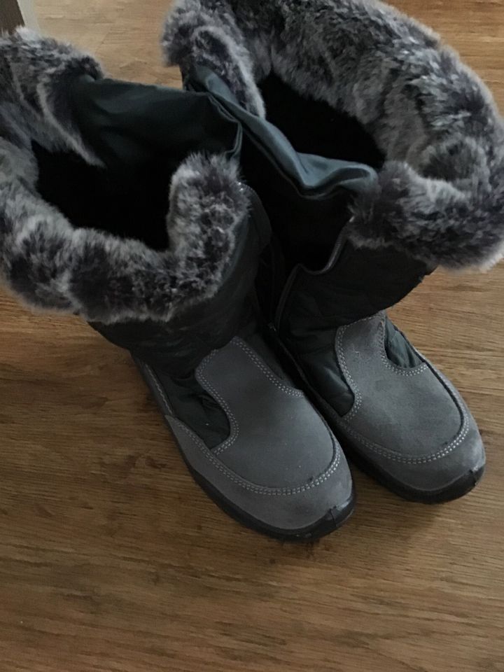 Cortina Winterstiefel Größe 34 in Tittling