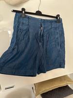 Zara etwa 38 shorts im lässigen jeanslook  29 kurze Hose Baden-Württemberg - Öhringen Vorschau