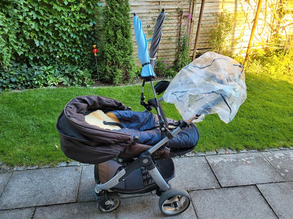 Kinderwagen Teutonia mit viel Zubehör in Eichenau