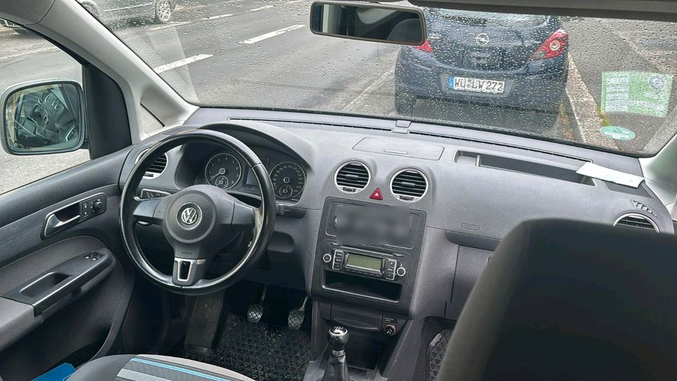 Volkswagen Caddy in Karlstadt