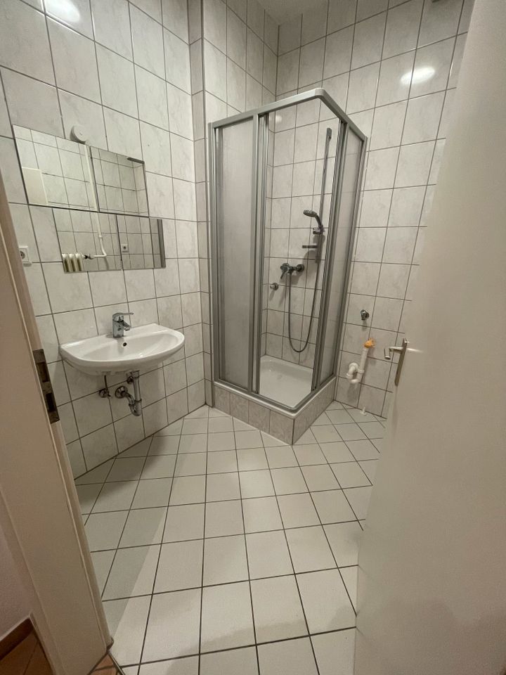 Lichtdurchflutete 3-Zimmer-Wohnung mit Balkon zum Innenhof in Nürnberg (Mittelfr)