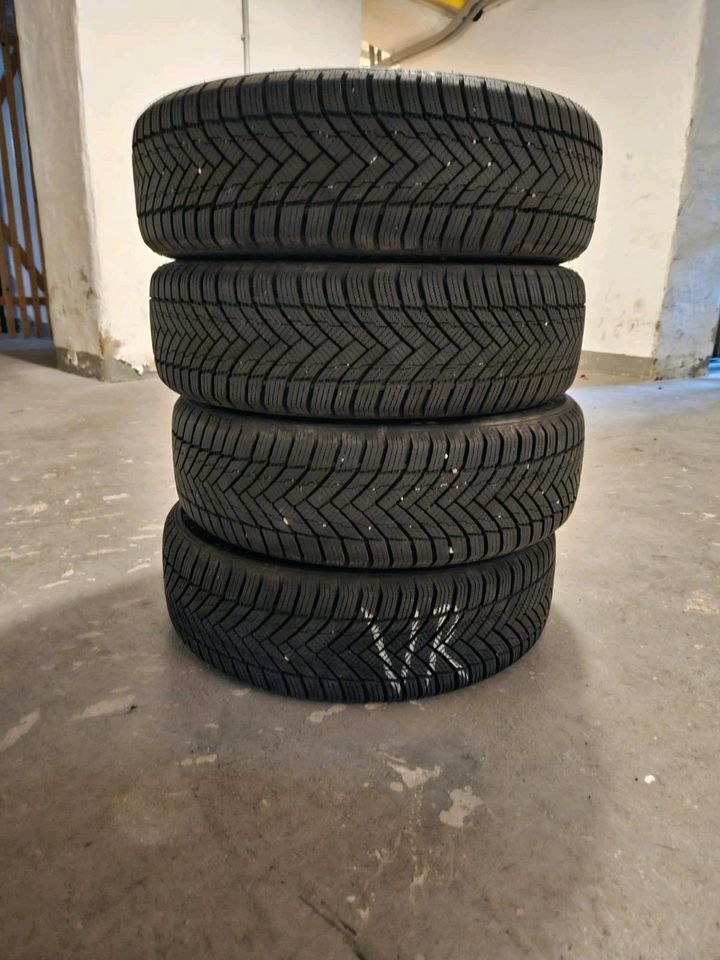 4 x Winterreifen 165/60R15 S130 inkl. Felgen für Peugeot 108 in Weimar