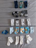 19 Paar Baby Socken-Paket Söckchen Set Größe 56 62 68 2-6 Monate Hessen - Weilburg Vorschau