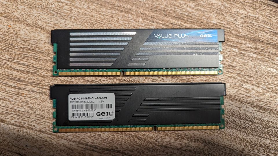 2x Geil Value Plus PC-1333 Arbeitsspeicher 4GB (CL7 2X 2GB) DDR3 in Bonn