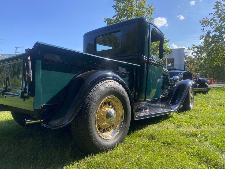 Ford Pickup V8 Flathead Hot Rod aka Green Garden in Bad Berka