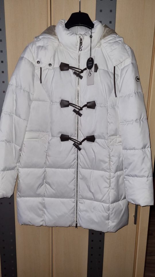 Neu Weiße lange Jacke Damen Winterjacke Gr.40. Neupreis 169,99 € in  Sachsen-Anhalt - Halle | eBay Kleinanzeigen ist jetzt Kleinanzeigen