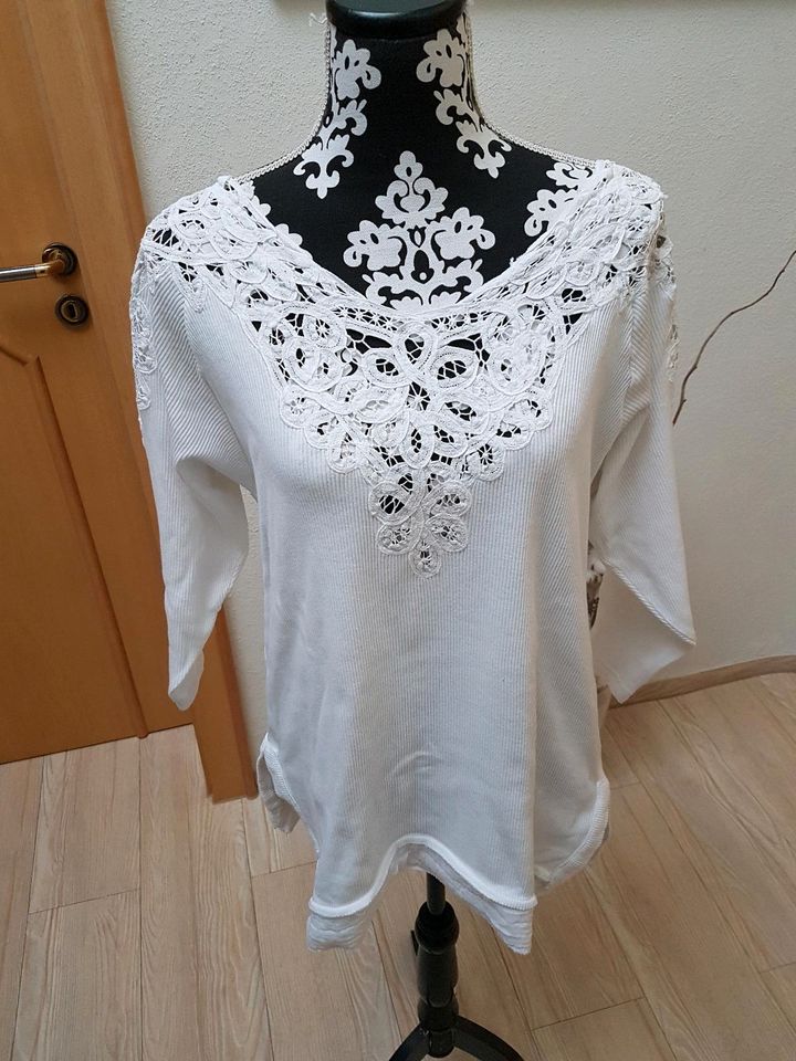 Tolles Shirt Pullover gerippt Spitze in Sulzberg