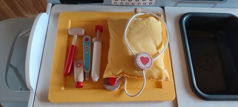 Playtive 2 in 1 Baby-Klinik und Tierarzt mit viel Zubehör in Bayern -  Moosthenning | Weitere Spielzeug günstig kaufen, gebraucht oder neu | eBay  Kleinanzeigen ist jetzt Kleinanzeigen