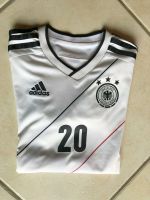 Absolut neuwertiges Adidas Fußball T-Shirt DFB, weiß, Gr. 140 (S) Baden-Württemberg - Plüderhausen Vorschau