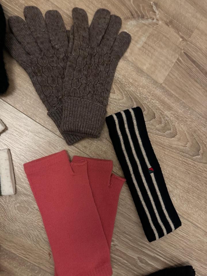 Diverse Tücher, Schals edc, Cecil, Street one,.... 1 € pro Stück in Bad Bederkesa