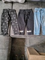 Jogginghosen und 1 Jeans Gr.92 Saarland - Schwalbach Vorschau