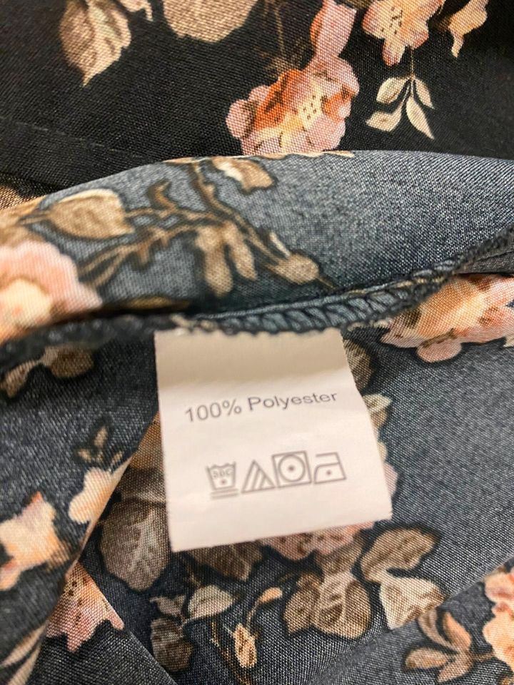 shein Kleid Gr. M 38  schwarzgrundig m. Blumen - neuw. leicht in München