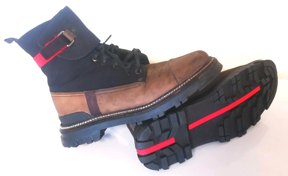 PRADA STIEFEL BOOTS HERREN  UK 10 EU 44 TOP ZUSTAND ZEITLOS in Oberbettingen