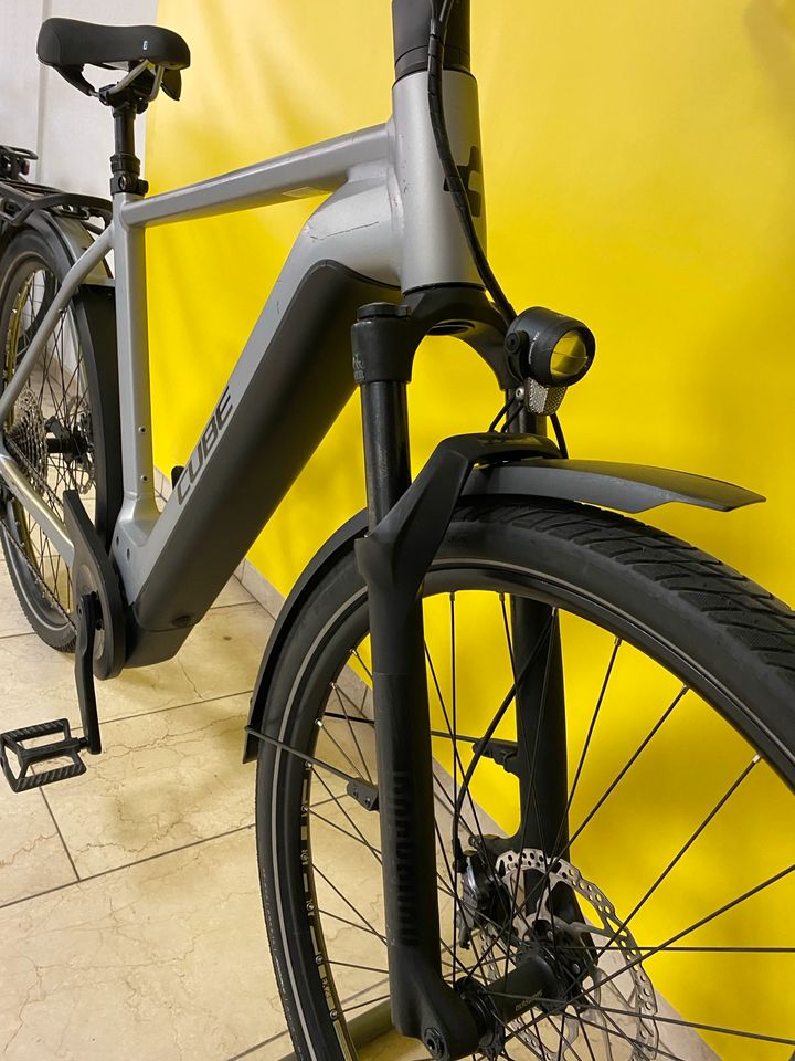 Cube Kathmandu SL e-Bike 750Wh CX L 2685km 2022 XT in Duisburg