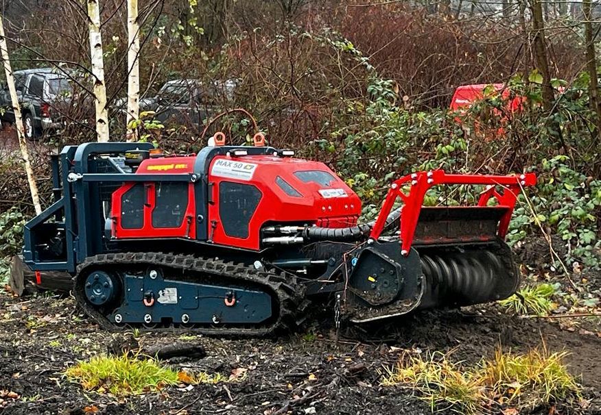 Mulchraupe Seppi M Forstfräse Mähraupe vermieten Mietgeräte miete in Nieheim