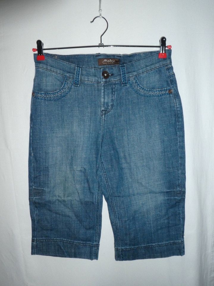 Schöner Jeans-Bermuda von Madoc in Gr. 40 – NEUWERTIG !!! in Pohlheim