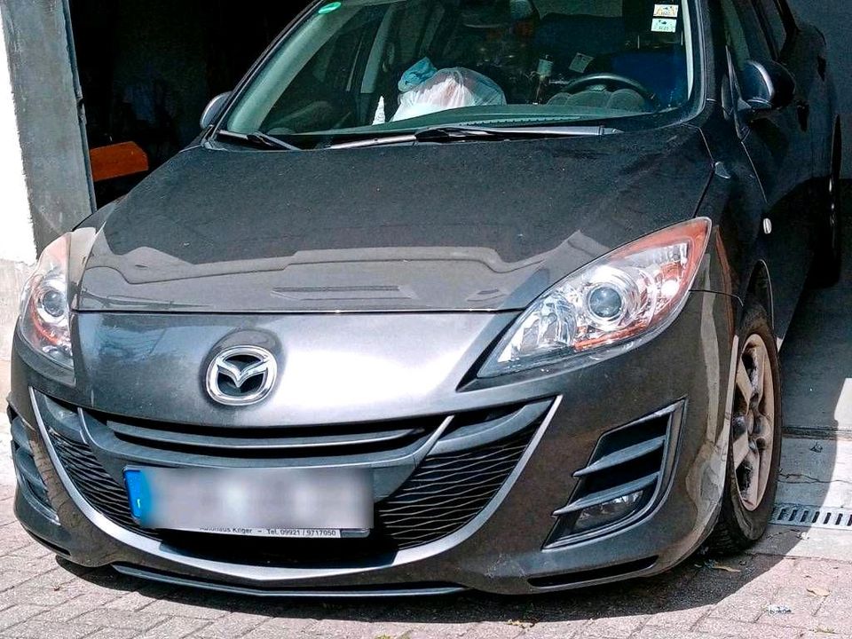 MAZDA 3 BL SEDAN 1.6 BENZINER BAUJAHR 2011 in Hausen i. Niederbayern