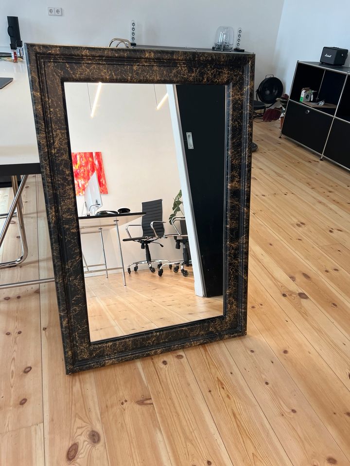 Vintage Spiegel groß 1,10 x 0,75 in Berlin