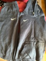 Kinder Original Nike Trainigsanzug Gr. 147/158 Hessen - Schwalbach a. Taunus Vorschau