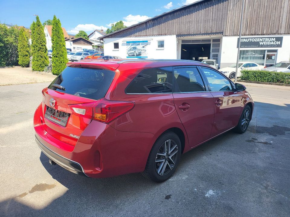 Toyota Auris Touring Sports Edition Navi Klimaaut. AHK in Weitramsdorf