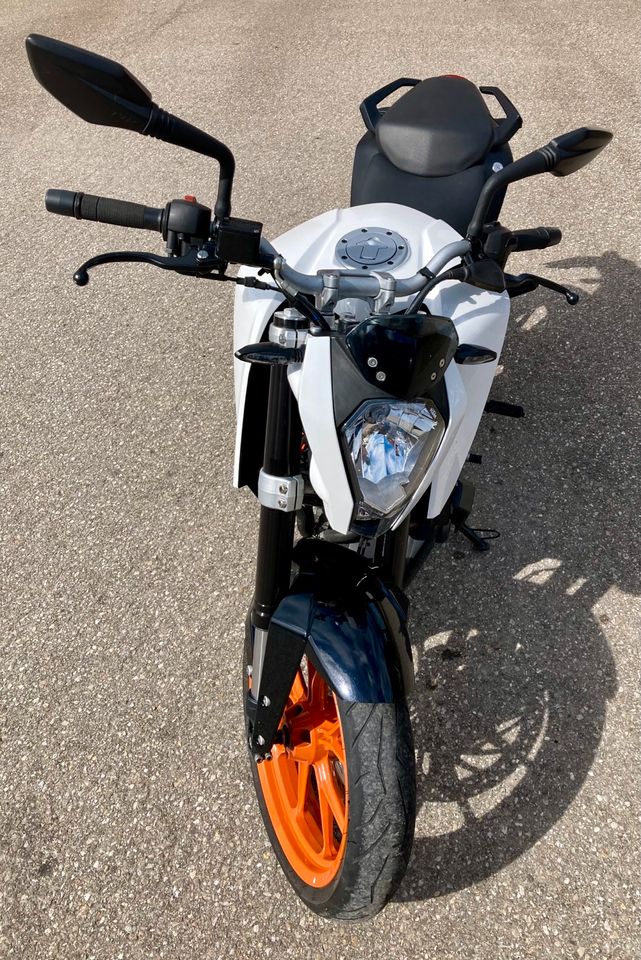 KTM Duke 390 in Oy-Mittelberg