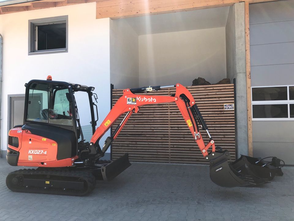 Bagger mit Hydraulikhammer Specht zu vermieten/  Abbruchhammer in Abensberg