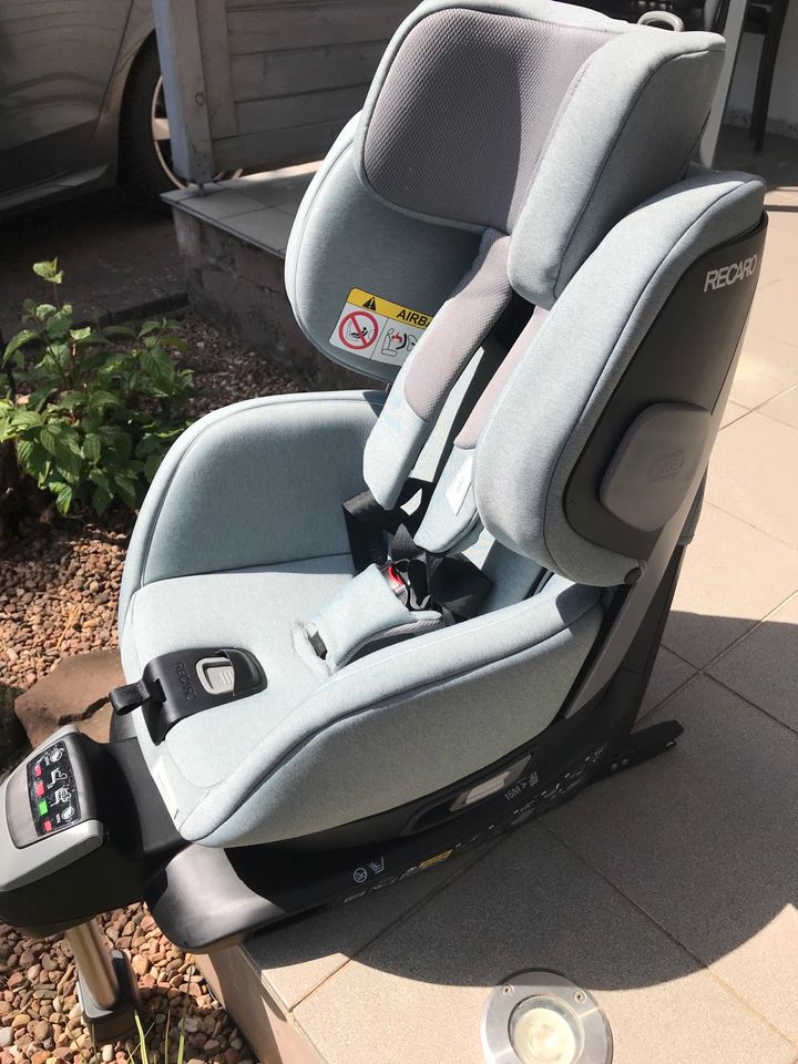 Kinder Autositz Recaro Salia Prime (Silent Grey) Reboader in Collenberg