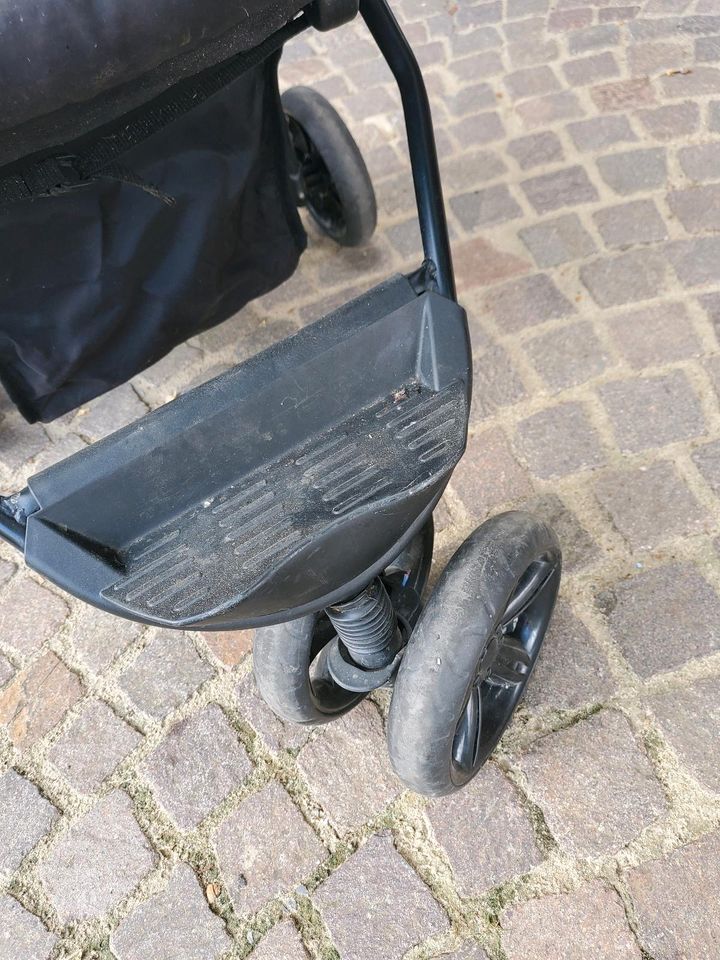 Circle Kinderbuggy in Waldbüttelbrunn