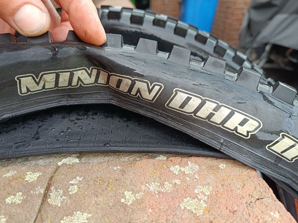 MAXXIS Minion 27.5 x 2.80 DHF & DHR Fahrradreifen gebraucht in Gifhorn