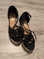 Keilabsatz Schuhe (Wedges) mit Bast Baden-Württemberg - Ettlingen Vorschau