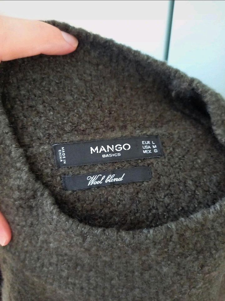 dunkelgrüner Wool Blend Pulli Pullover von Mango mit Turtleneck K in Köln