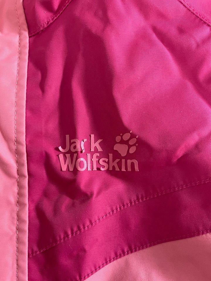 Jack Wolfskin Jacke Gr.128 in Heroldsberg