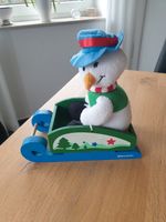 Schneemann (Plüsch) mit Schlitten ideal als Geschenkverpackung Nordrhein-Westfalen - Meinerzhagen Vorschau