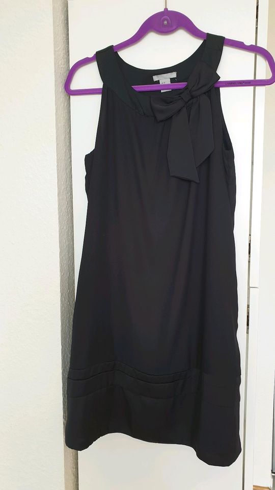 38 h&m Damen Kleid schwarz Business Schleife Top Basic in Monheim am Rhein