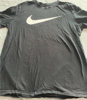 Nike T-Shirt schwarz Gr. M The Nike Tee Nordrhein-Westfalen - Elsdorf Vorschau