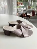 pomme d'or Slipper 38,5 39 Loafer Sandalen Leder Creme Beige Grau Wandsbek - Hamburg Marienthal Vorschau