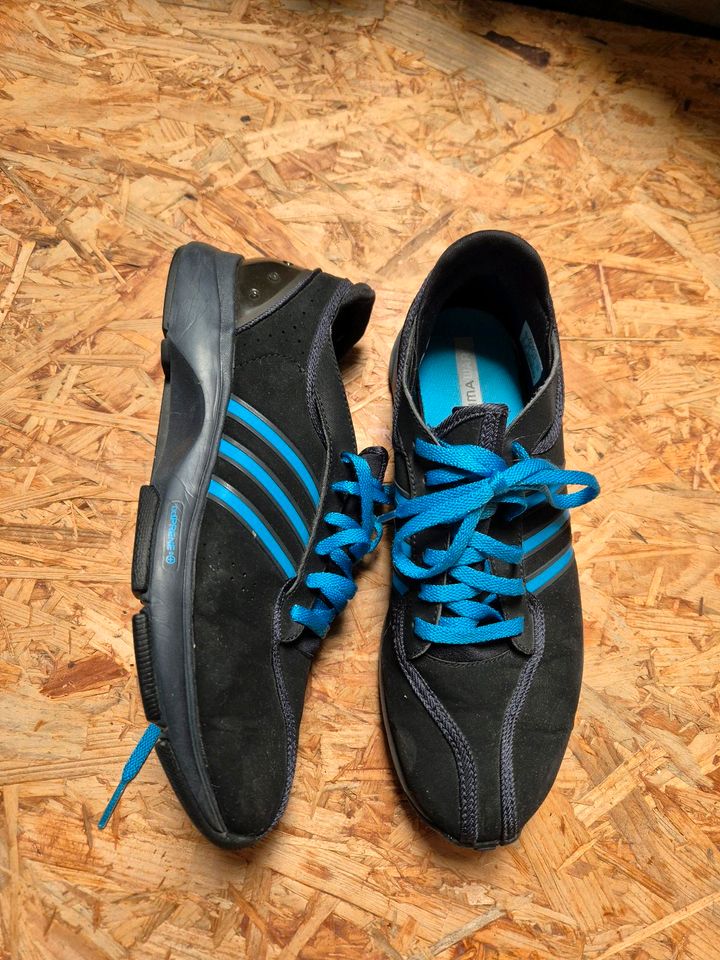 Adidas unikat - adiprene schuhe schwarz blau - sport laufschuhe in Langenfeld