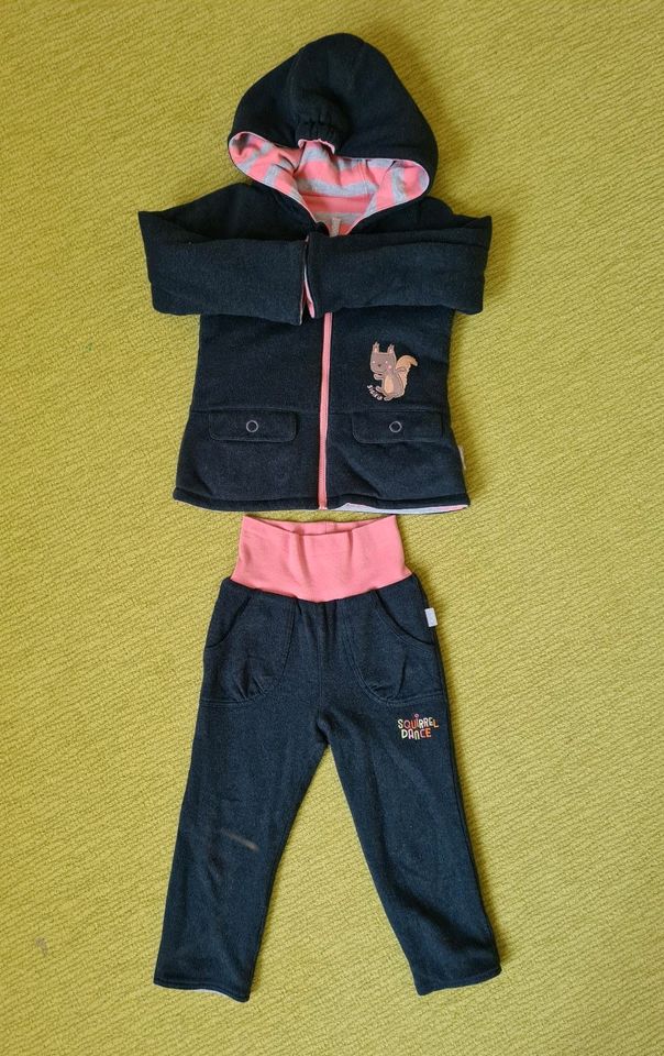 Sigikid Wendeoutfit / Jacke und Hose Gr. 92 in Niederau