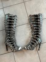 JustFab schwarz weiße High Heels / Stiefel Gr. 38 Sachsen-Anhalt - Bernburg (Saale) Vorschau