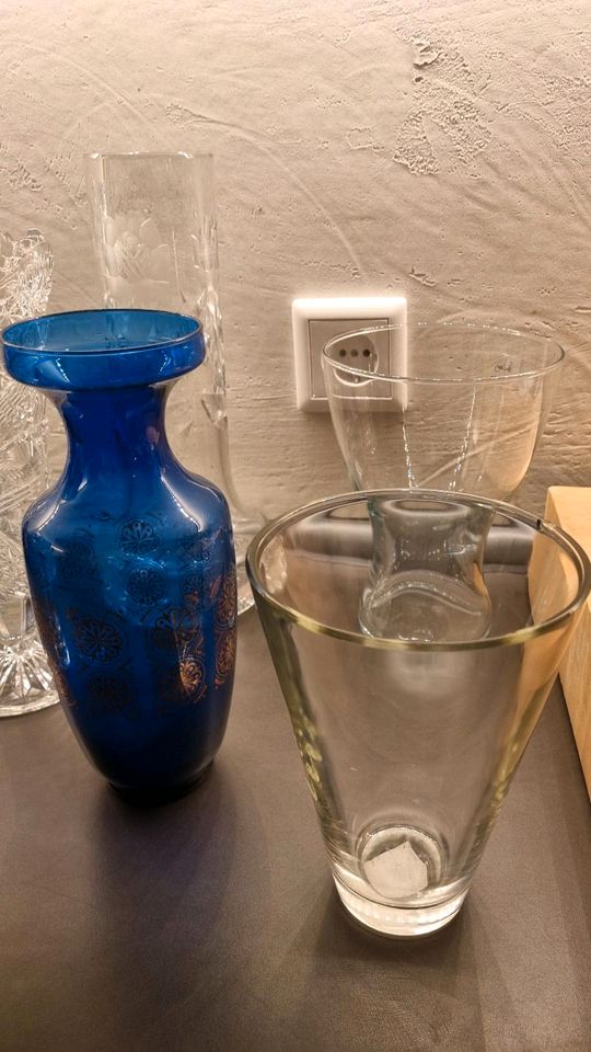 Vasen Konvolut alt retro vintage glas in Groß-Zimmern