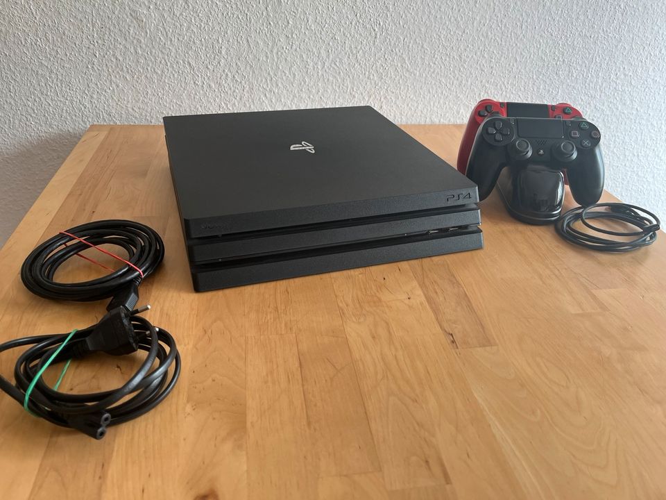 PS4 Pro 1 TB in Berlin