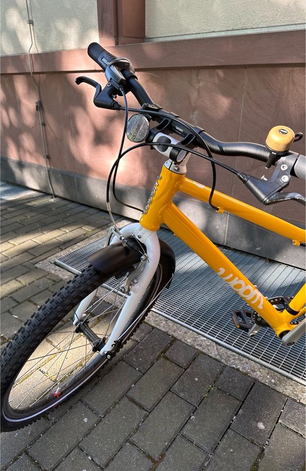 WOOM 5 Fahrrad *gelb*, 1. Hand mit extra Zubehör in Frankfurt am Main