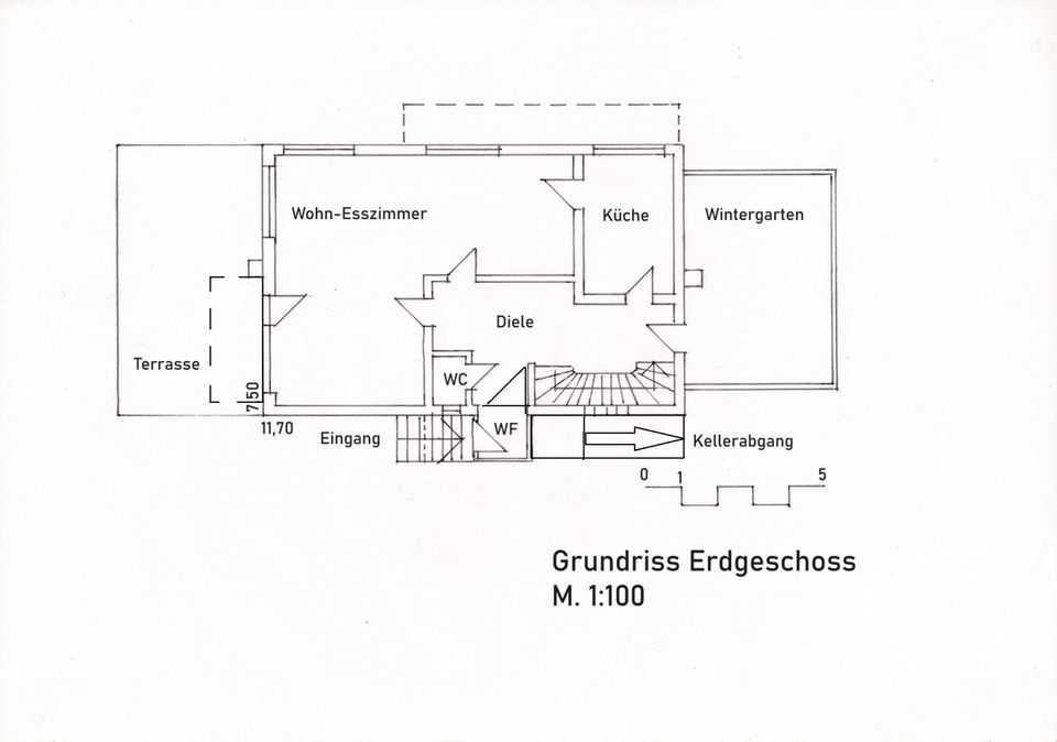 Baugrundstück: Haus mit Wasserschaden, Sanierung oder Abriss mögl. 1 Garage in Kassel