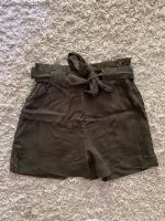 Dunkelgrüne Shorts kurze Hose Hotpants Cargoshorts H&M Hessen - Hofheim am Taunus Vorschau