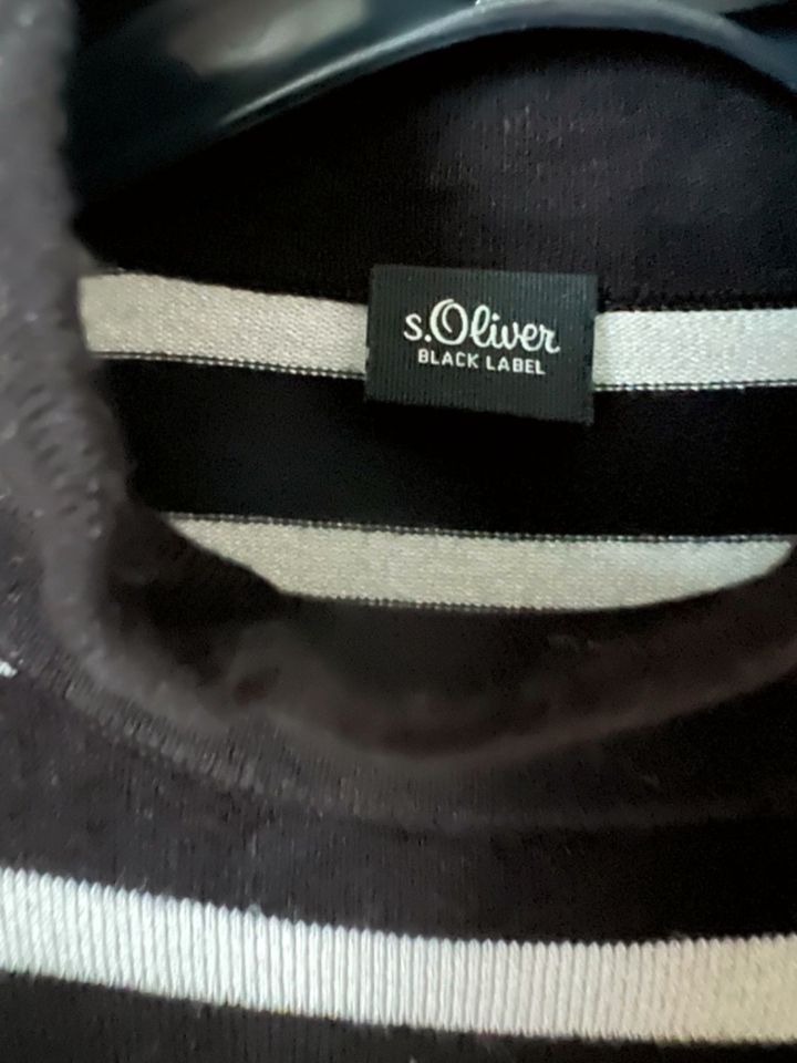 Strickkleid Gr.34 von s.Oliver Black Label in Kahl am Main