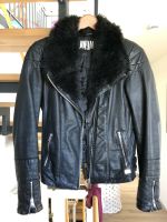 Lederjacke schwarz gefüttert Kunstpelz Fake fur S 36 NP 400€ Baden-Württemberg - Ammerbuch Vorschau