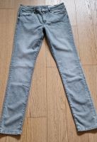 Hose / Jeans von S.Oliver Größe 40 Länge 34 in grau Nordrhein-Westfalen - Lemgo Vorschau