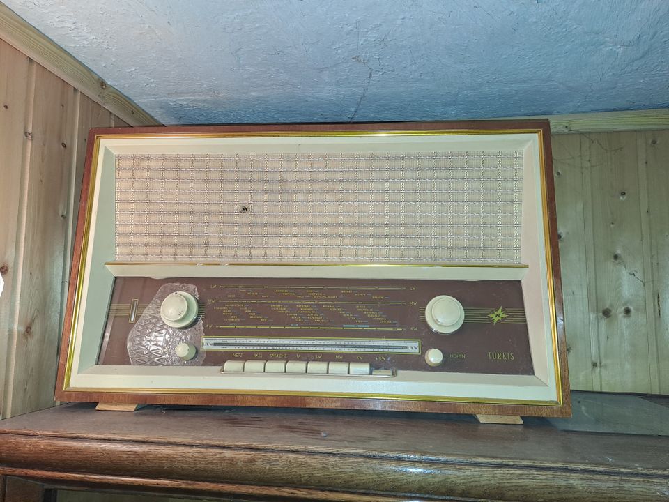 Radio aus der DDR Anfang der 60ziger Jahre. in Auerbach (Vogtland)