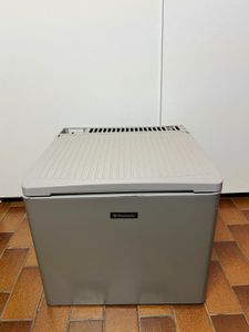 Dometic CombiCool RC 1200 EGP, lautlose, elektrische Absorber-Kühlbox mit  Gas-Anschluss 50 mbar, 40 Liter, 12 V und 230 V für Auto, Lkw und Steckdose  : Tests, Infos & Preisvergleich