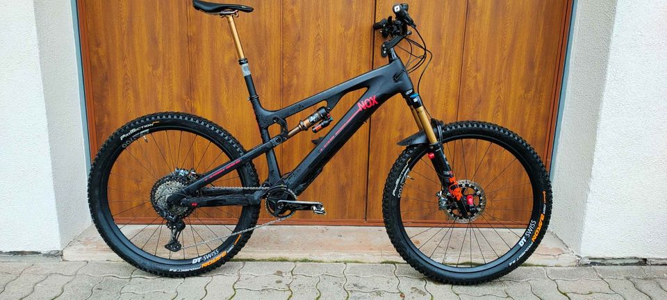 LIGHTWEIGHT E-MTB NOX HELIUM ALL MOUNTAIN 5.9 PRO FAZUA PHANTOM in Großrosseln